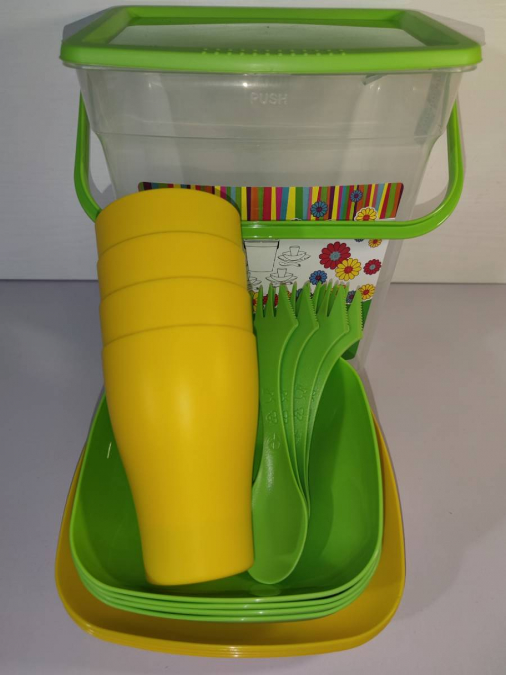 Комплект за пикник с пластмасови прибори и посуда (169042)