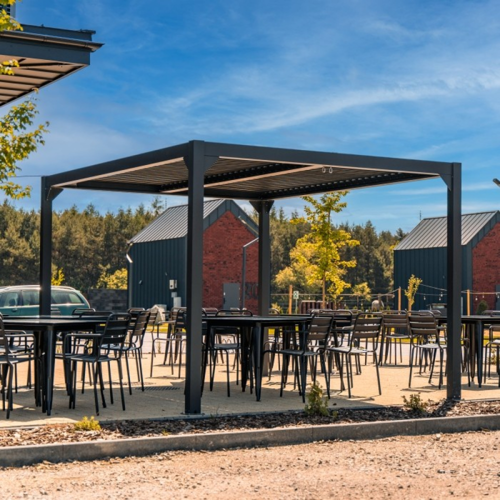 Луксозна пергола 3x4 с LED и отварящ се покрив